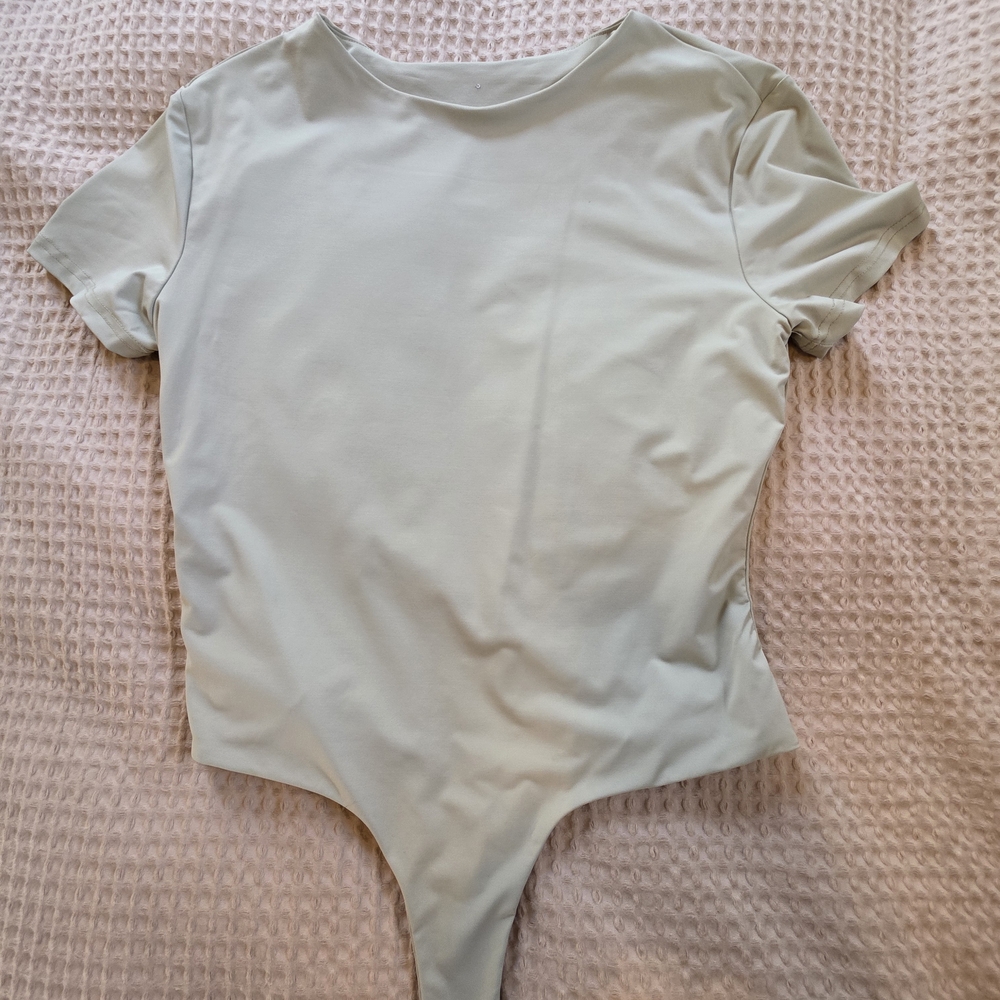 Hello Mollu Light Green Short Sleeve Bodysuit